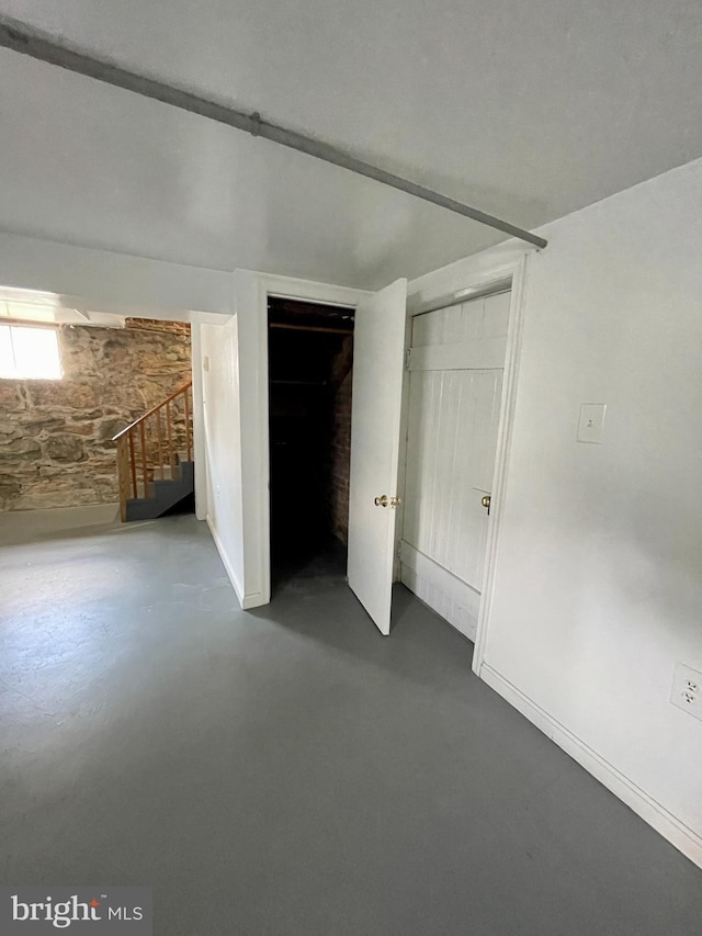 unfurnished bedroom featuring a closet