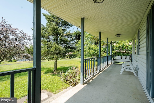 view of patio / terrace with covered porch