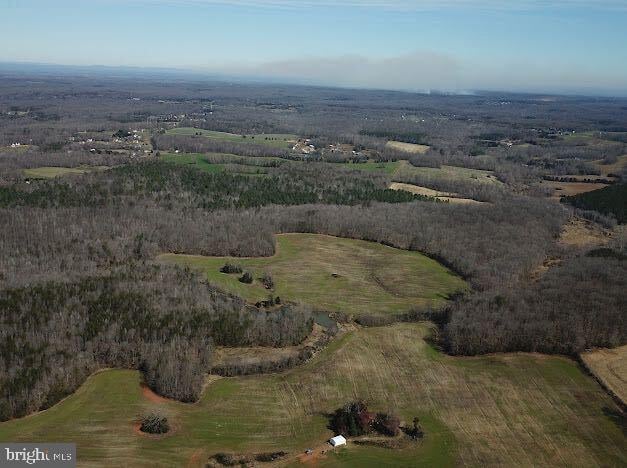 Listing photo 2 for 205 Stony Hill Rd, Fredericksburg VA 22406