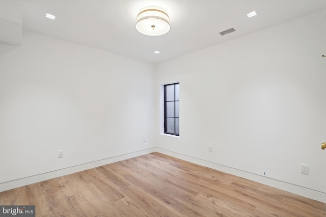 empty room featuring light hardwood / wood-style flooring