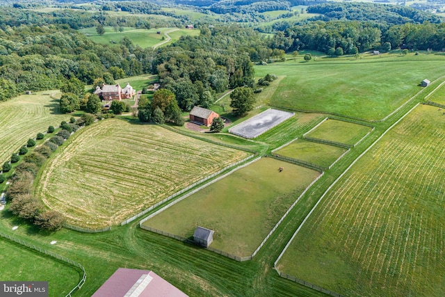 birds eye view of property featuring a rural view