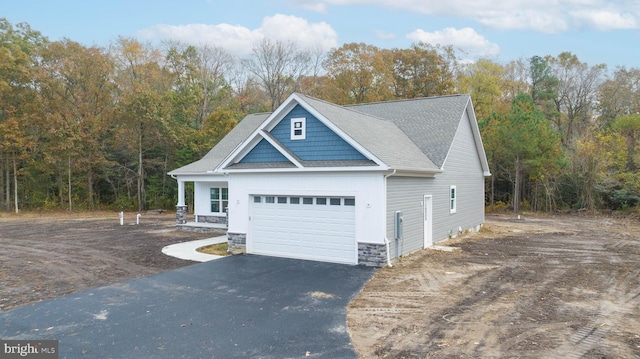 view of front facade with a garage