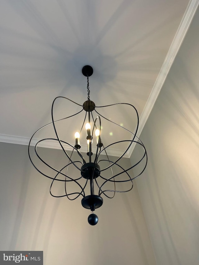 room details with ornamental molding