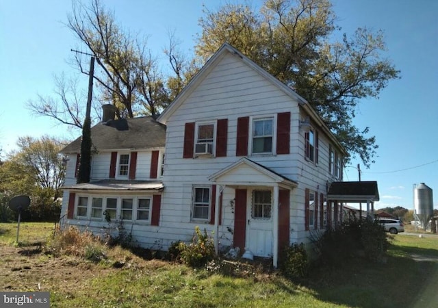 view of front of house