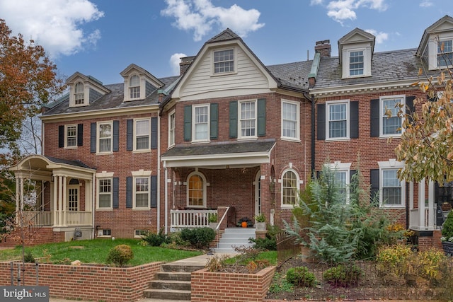 view of front of property with a porch