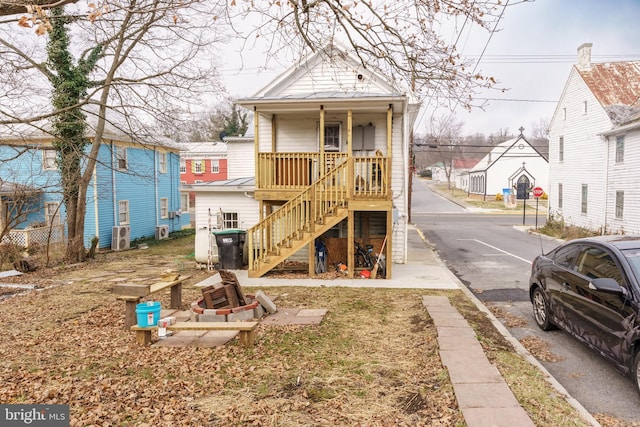 exterior space with a porch