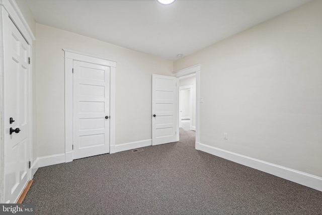 unfurnished bedroom featuring a closet