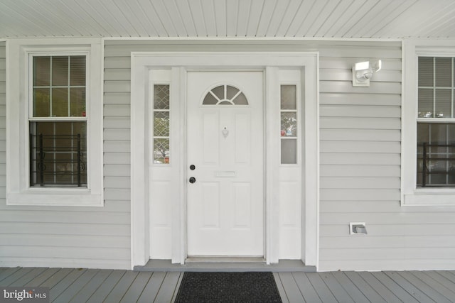 view of property entrance