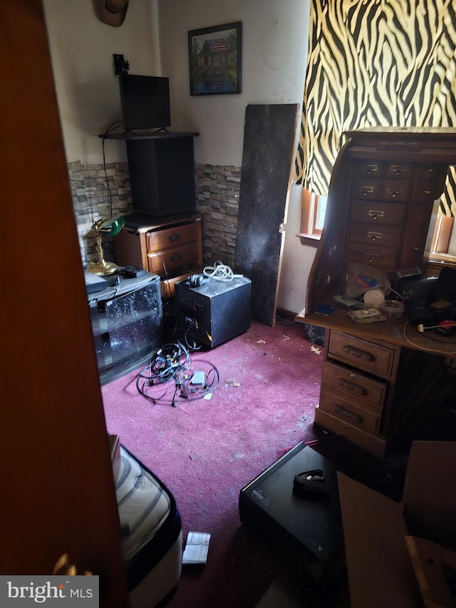 bedroom with carpet flooring