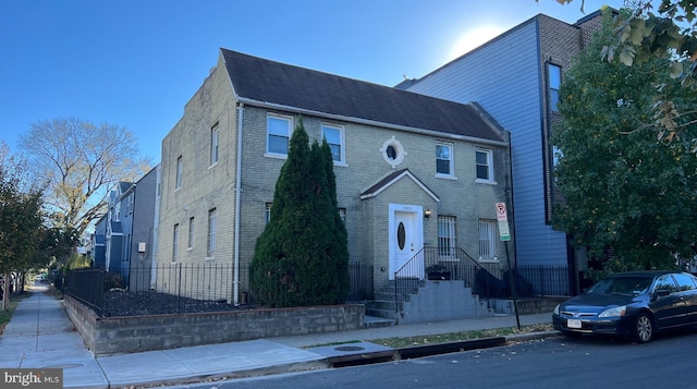 view of front facade