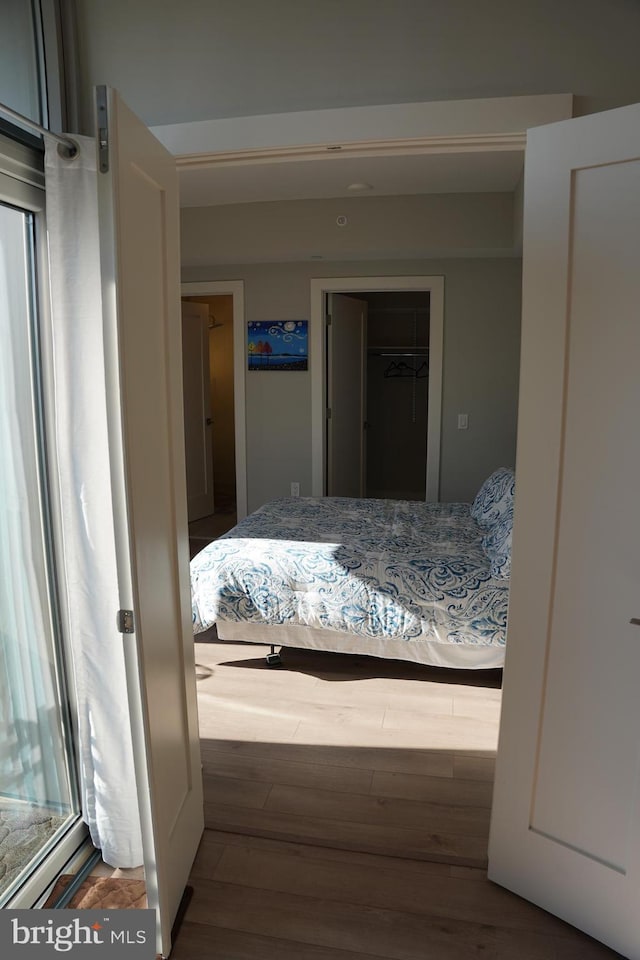 bedroom featuring a closet