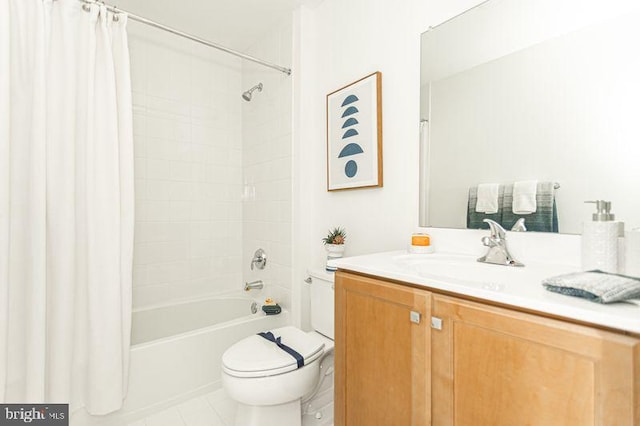 full bathroom featuring tile patterned flooring, vanity, shower / bath combo, and toilet