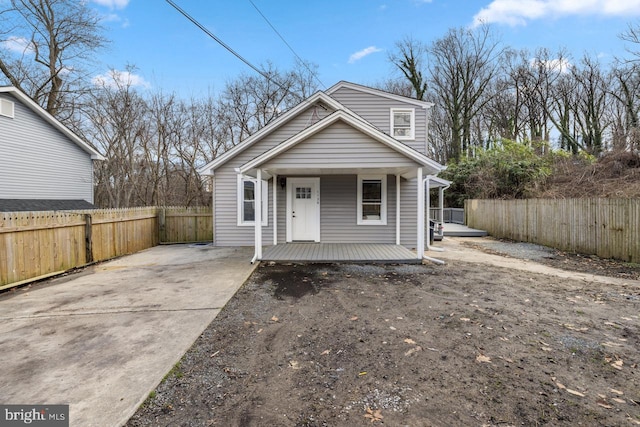 front of property with covered porch