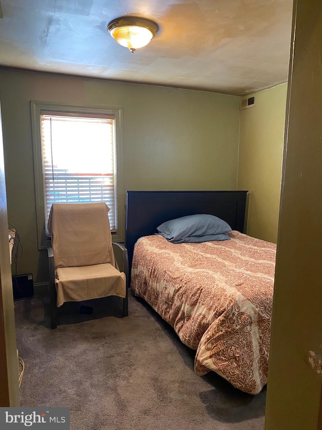 bedroom featuring carpet flooring