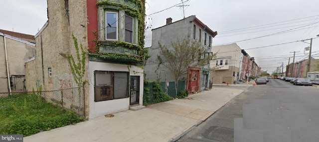 Listing photo 2 for 2109 W Oxford St, Philadelphia PA 19121