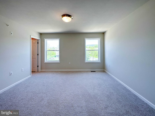 151 Highpoint Park Dr, Pleasant Gap, PA 16823