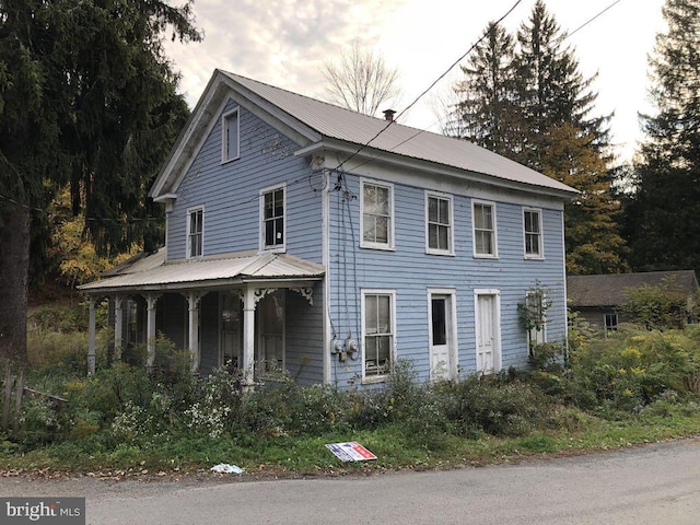 view of front of property with covered porch