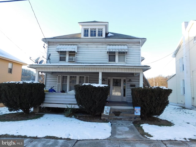 view of front facade featuring covered porch