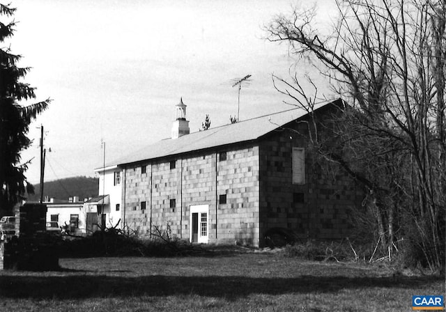 view of building exterior