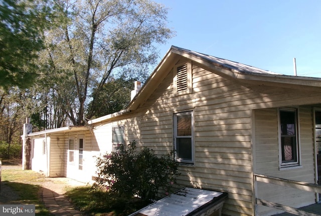 view of home's exterior