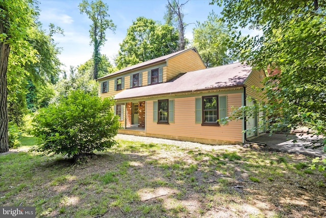 view of front of property