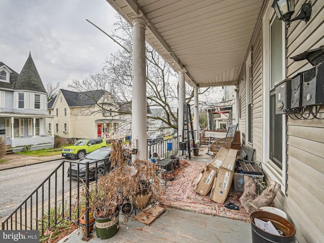 view of patio / terrace with covered porch