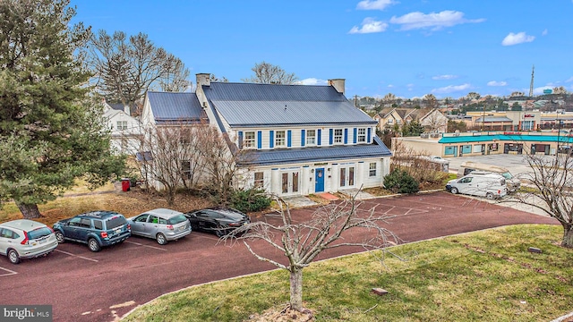 view of front of house with a front yard