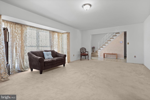 sitting room with light carpet