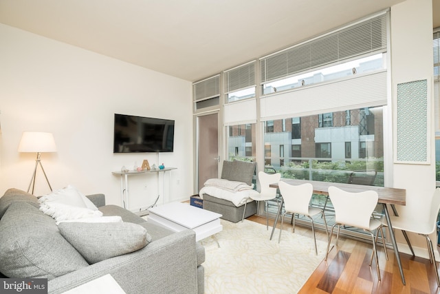 22 S Front St Unit 303, Philadelphia PA, 19106, 1 bedrooms, 1 bath condo for sale