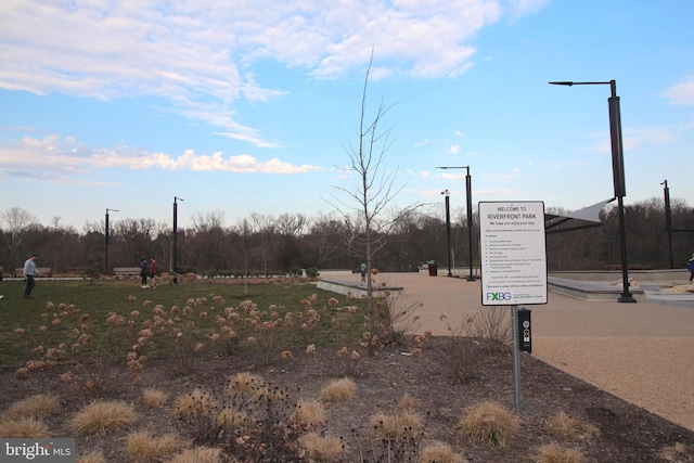 view of community / neighborhood sign