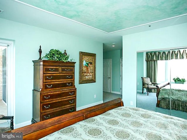 bedroom featuring carpet floors