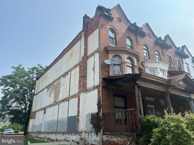 view of building exterior