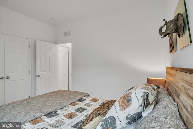 bedroom featuring a closet