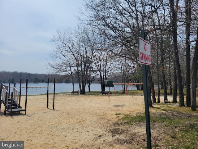 view of yard with a water view