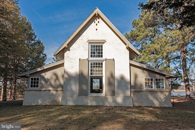 view of side of property