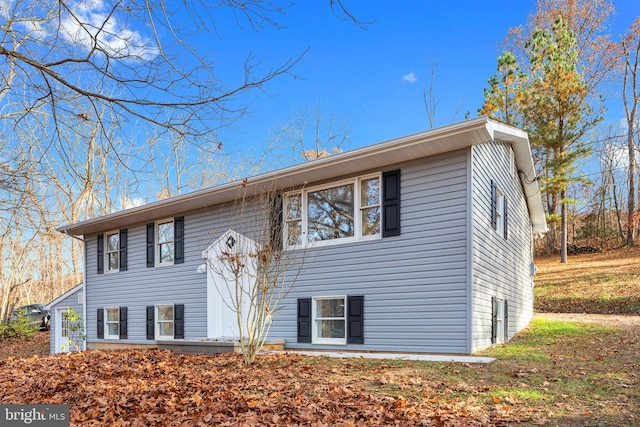 view of split foyer home