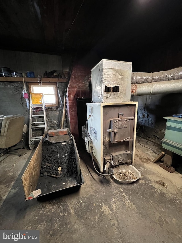 view of utility room