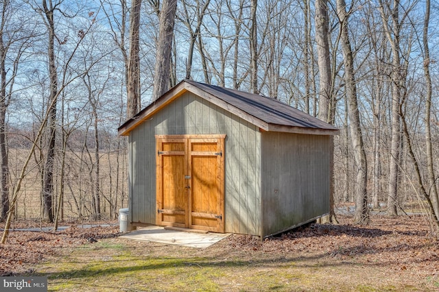 view of outdoor structure