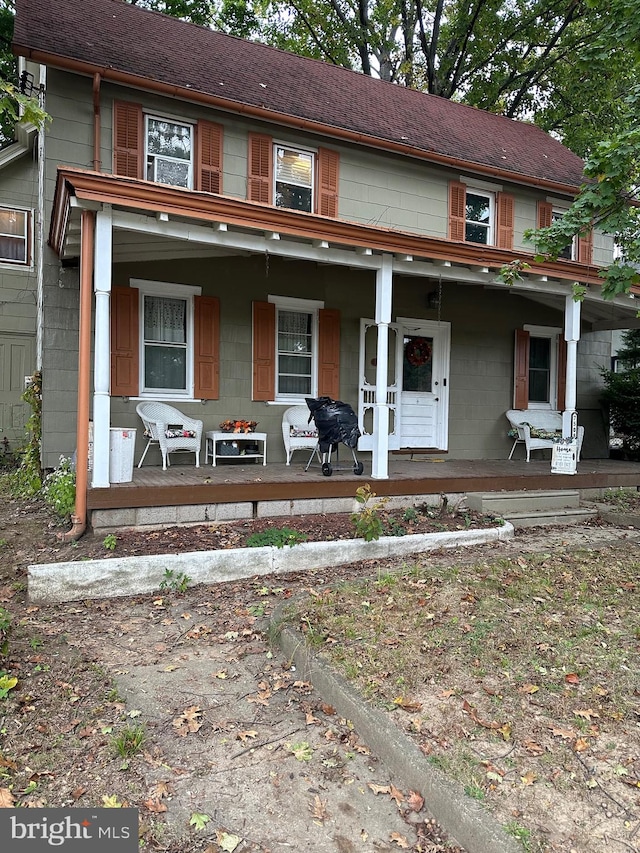 view of front of house with a porch