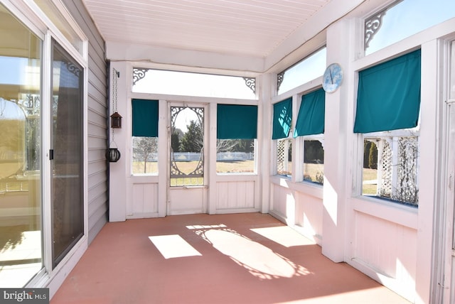 view of sunroom / solarium