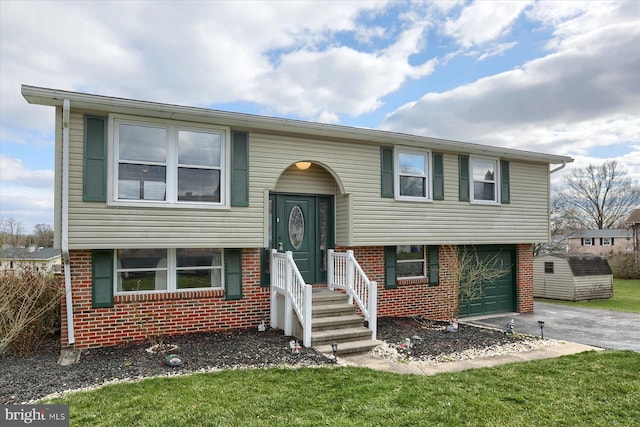 109 Maplewood Dr, Dover PA, 17315, 3 bedrooms, 1.5 baths house for sale