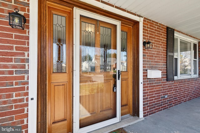 property entrance with a porch