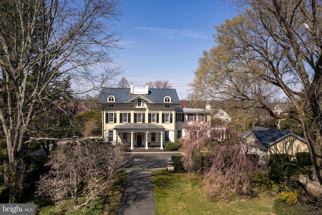 view of front of home