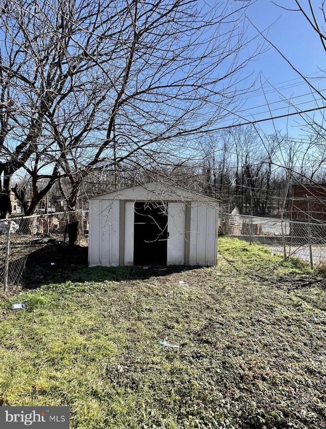 view of outbuilding