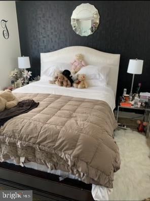 bedroom with carpet floors