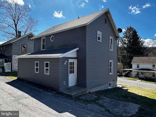 view of home's exterior