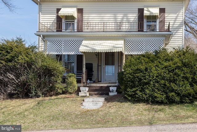 view of front of home