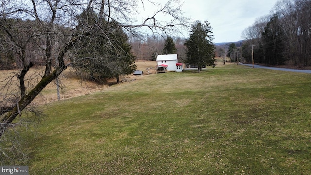 Listing photo 3 for 321 School Rd, Punxsutawney PA 15767