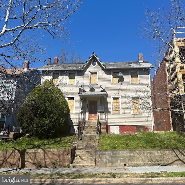 view of front of property