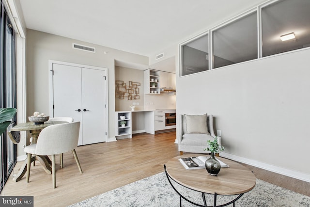 living area featuring light wood-type flooring